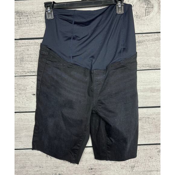 NWOT Ladies Isabel Maternity Black Bermuda Shorts - Size 6 - Picture 1 of 2